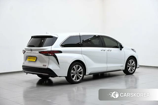 Toyota Saina id 4261783 из Китая 8