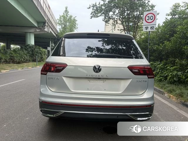 Volkswagen Tiguan L id 4374637 из Китая 8