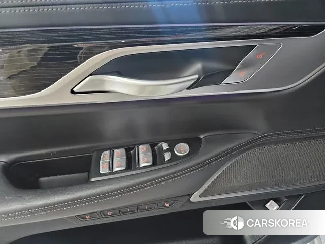 BMW 7 Series (G11) id 3593300 из Кореи 8