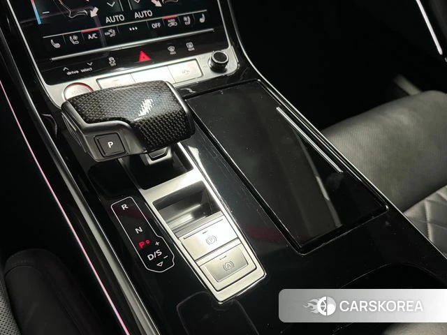 Audi S8 (D5) id 3965593 из Кореи 8