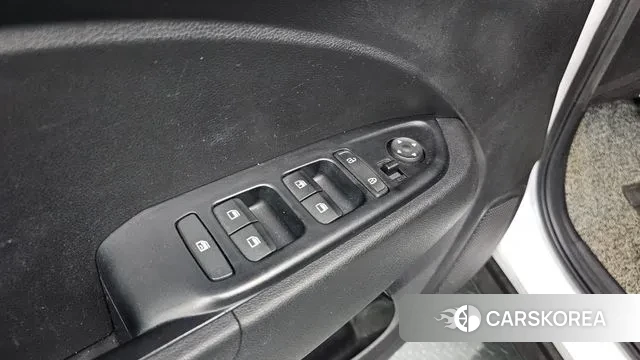 Hyundai Venue id 3407712 из Кореи 8