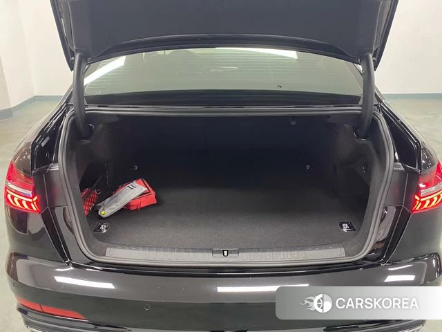 Audi A6L PHEV id 4182475 из Китая 8