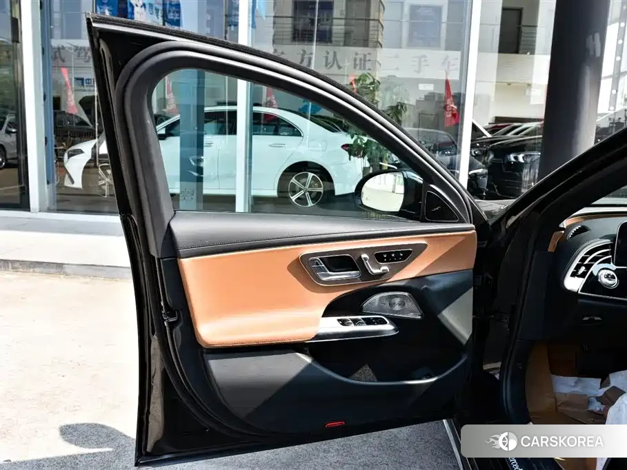 Mercedes-Benz E-Class id 4600340 из Китая 8