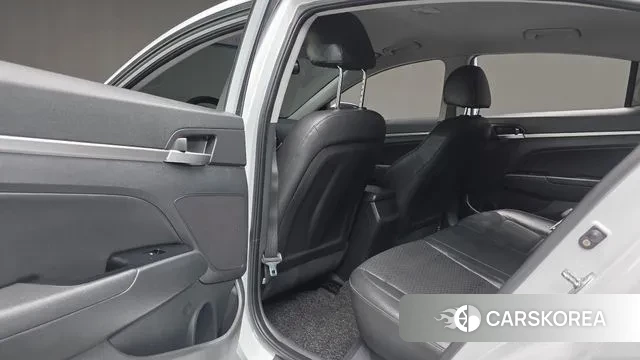 Hyundai The New Avante AD id 3742643 из Кореи 8