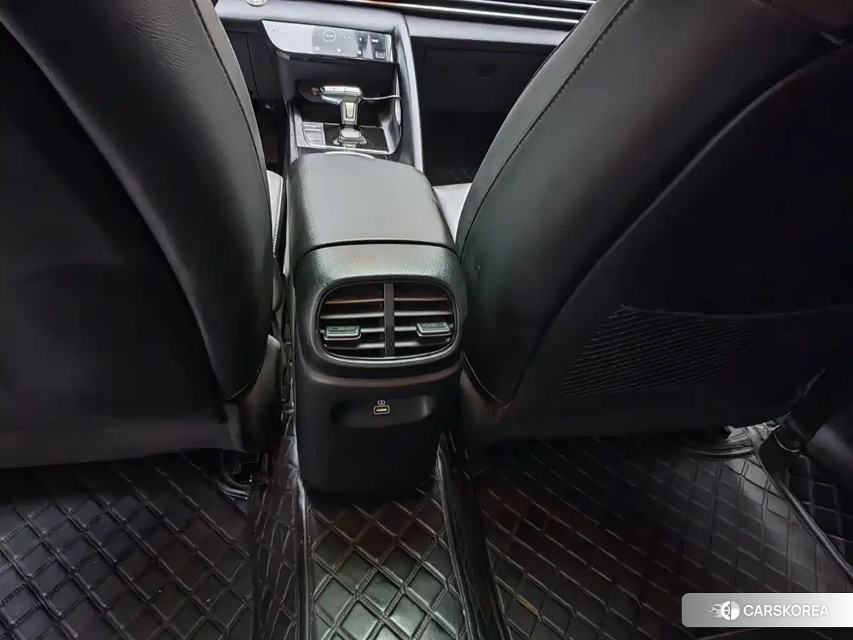 Hyundai Elantra id 4628190 из Китая 8