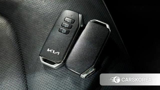 Kia Di Ol Nu Niro id 4899080 из Кореи 8