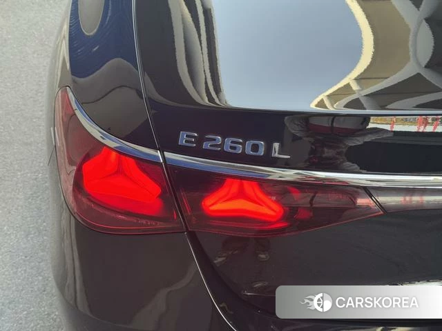 Mercedes-Benz E-class id 3920607 из Китая 8