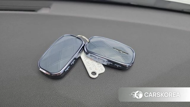 Genesis GV70 id 4590320 из Кореи 8
