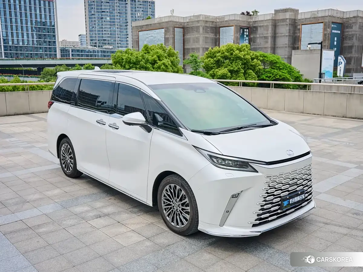 Lexus LM id 4548267 из Китая 8