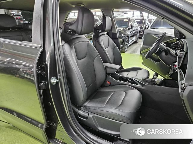 Kia Di Ol Nu Niro id 4646318 из Кореи 8