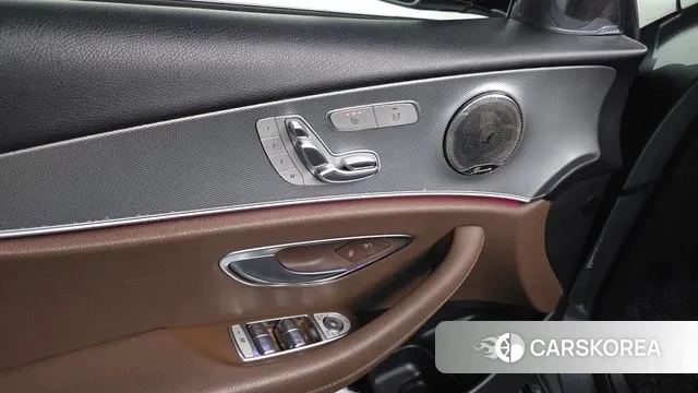 Mercedes-Benz E-Class W213 id 3407924 из Кореи 8