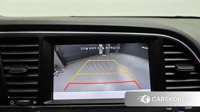 Hyundai Avante AD id 3742952 из Кореи 8