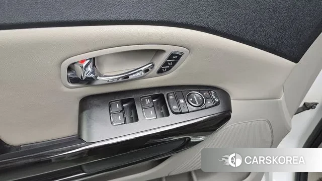 Kia The New Carnival id 3379939 из Кореи 8