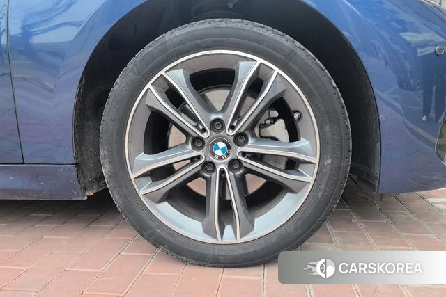 BMW 1 series id 4258269 из Китая 8