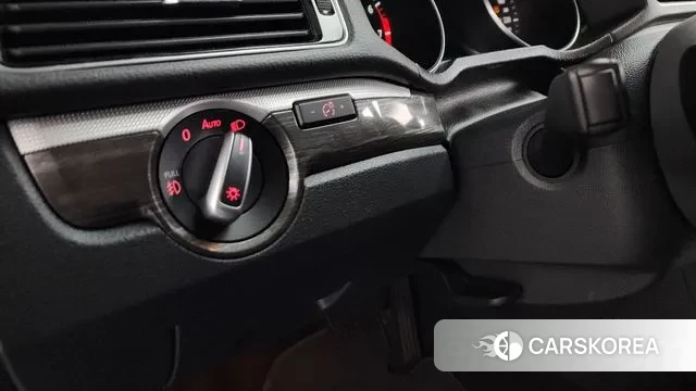 Volkswagen The New Passat id 3474700 из Кореи 8