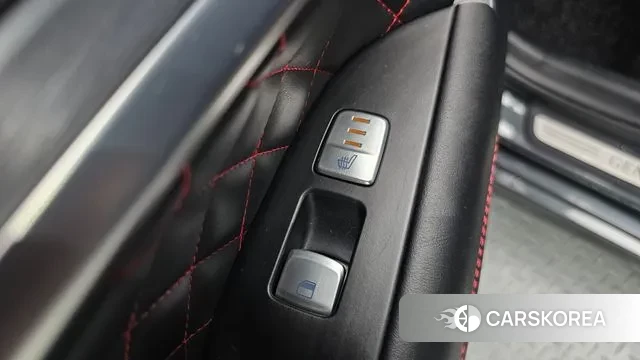 Genesis G70 id 3469674 из Кореи 8