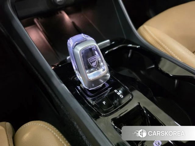 Volvo XC40 id 4872706 из Кореи 8