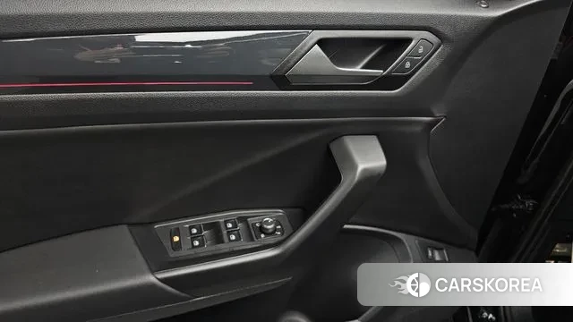 Volkswagen T-Roc id 3421924 из Кореи 8