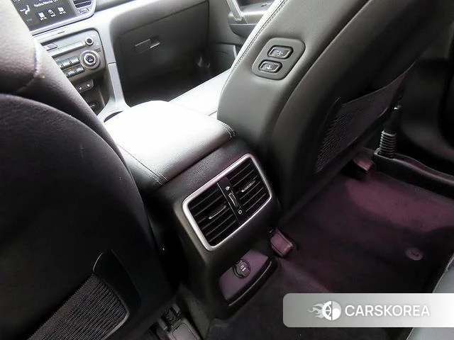 Kia Sportage The Bold id 4454878 из Кореи 8