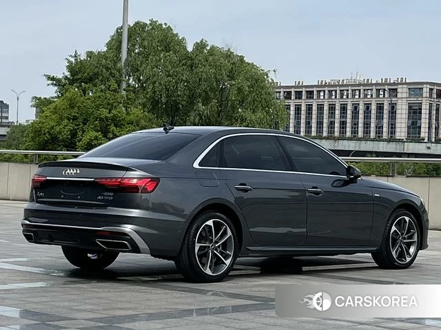 Audi A4L id 4275631 из Китая 8