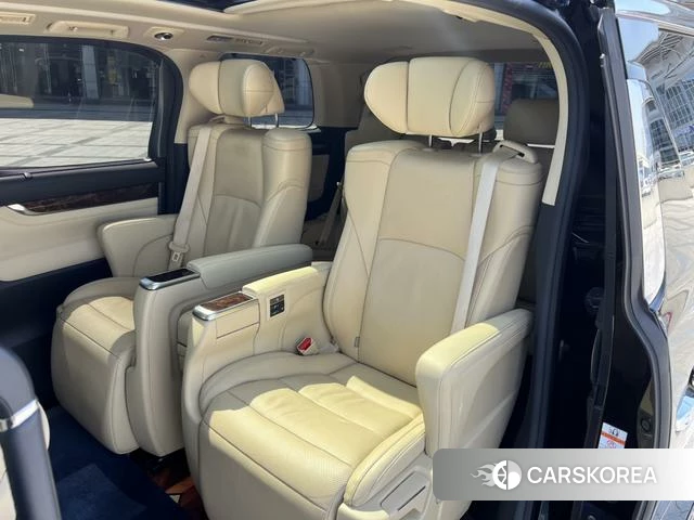 Toyota Elfa id 4275921 из Китая 8