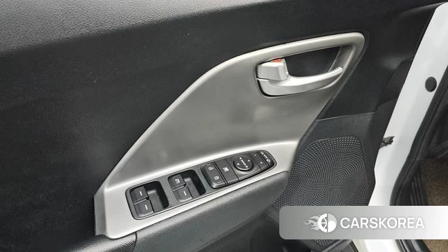 Kia Niro Plus id 3826873 из Кореи 8