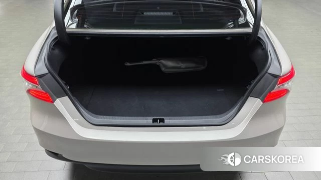 Toyota Camry (XV70) id 4698732 из Кореи 8