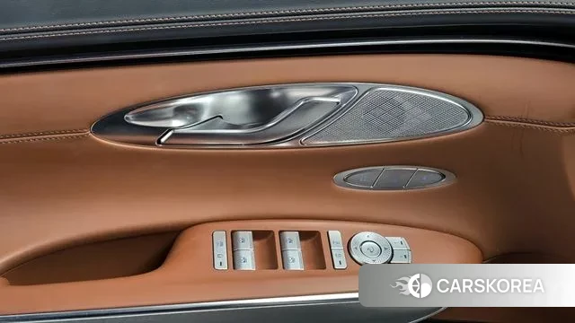 Genesis GV70 id 3605998 из Кореи 8