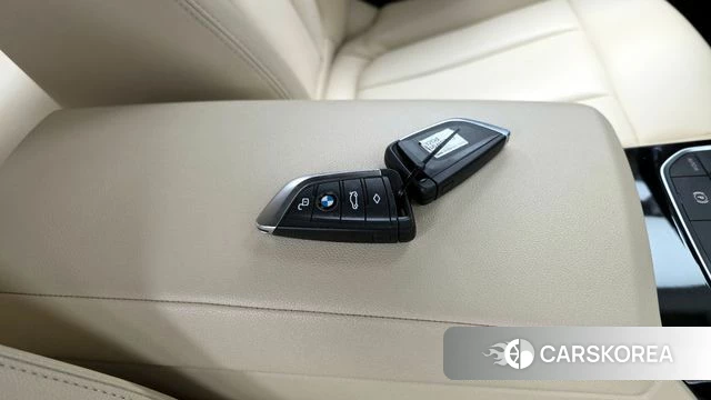 BMW 3 Series (G20) id 3807986 из Кореи 8