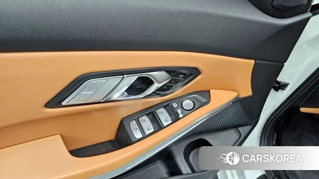 BMW 3 Series (G20) id 3539699 из Кореи 8