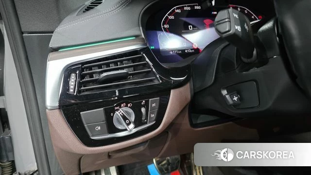 BMW 6 Series GT (G32) id 3935995 из Кореи 8