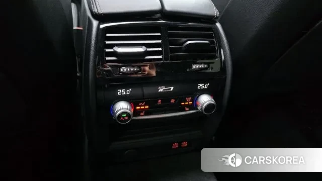 BMW 5 Series (G30) id 3639750 из Кореи 8