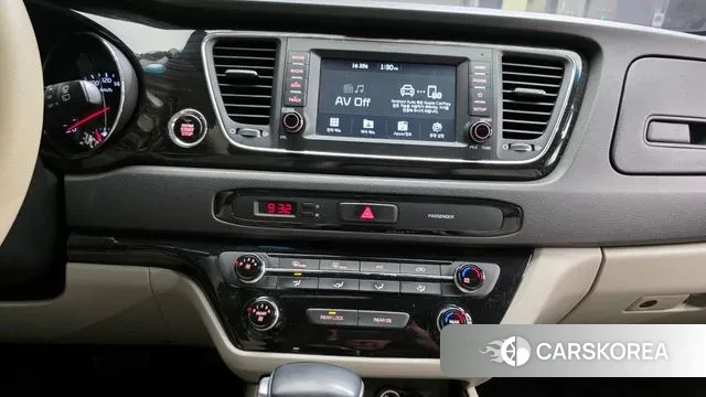 Kia The New Carnival id 3631795 из Кореи 8