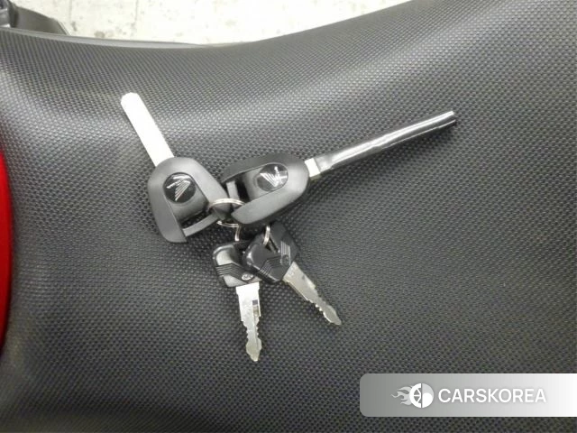 Проданный Honda CBR400R id 4015922 из Японии, фото 8