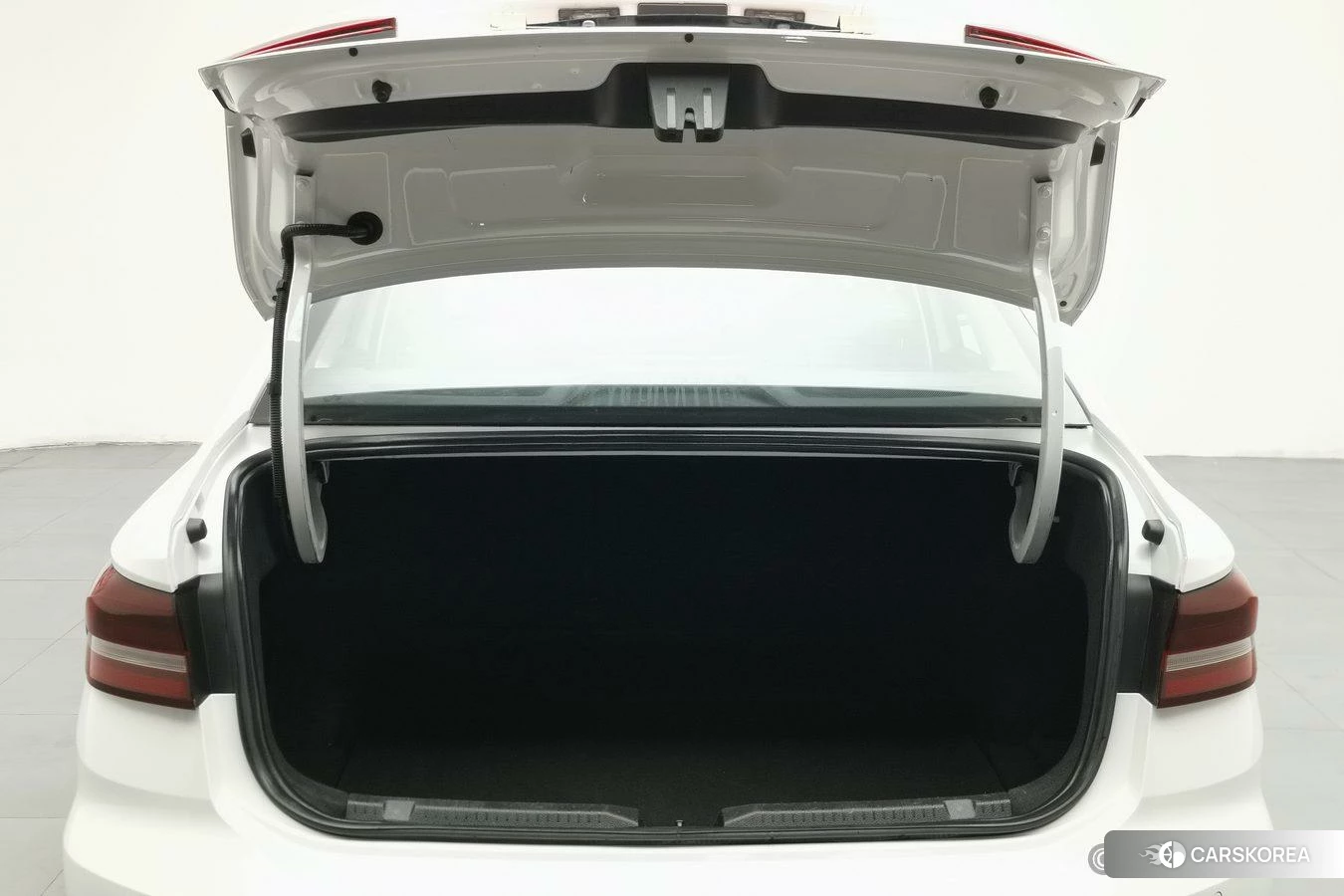 Volkswagen Lavida id 4467485 из Китая 8