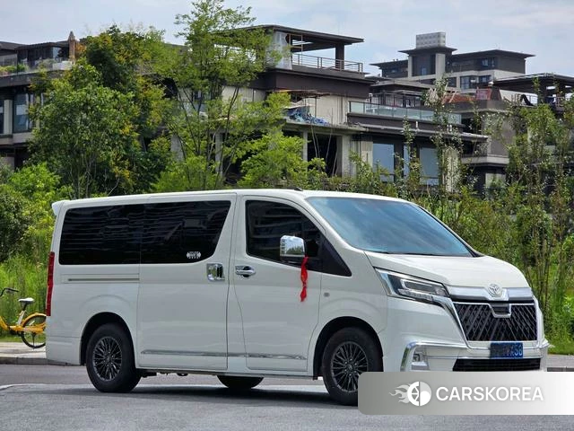 Toyota Hiace id 4261221 из Китая 8