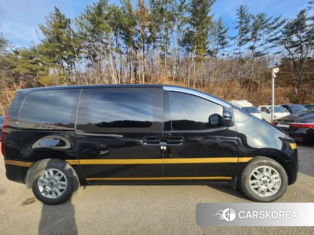 Hyundai Staria id 3538106 из Кореи 8