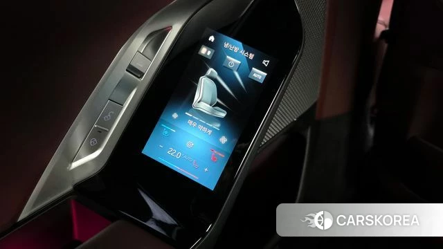 BMW 7 Series (G70) id 3832184 из Кореи 8