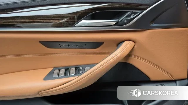 BMW 5 Series (G30) id 2891026 из Кореи 8