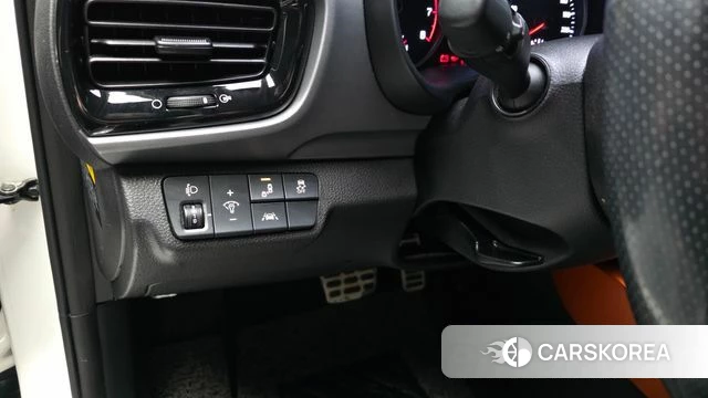 Kia Stonic id 3845075 из Кореи 8