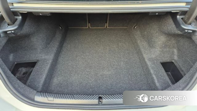 BMW 5 Series (G60) id 3952973 из Кореи 8