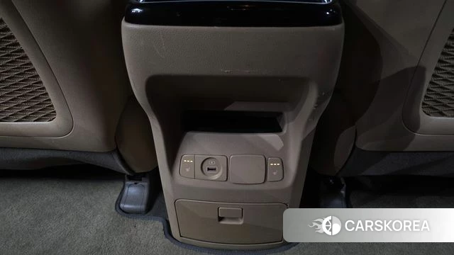 Kia The New Carnival id 4918765 из Кореи 8