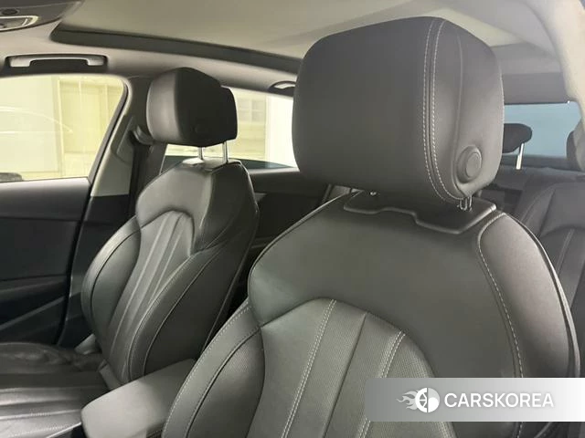 Audi A4L id 4307706 из Китая 8