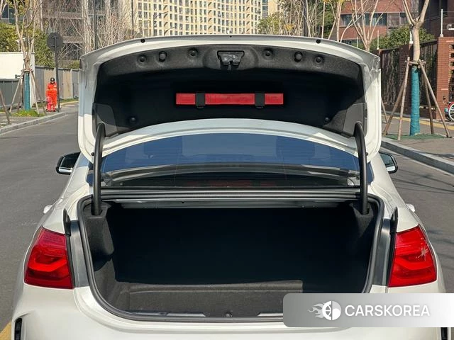 BMW 1 series id 4297611 из Китая 8