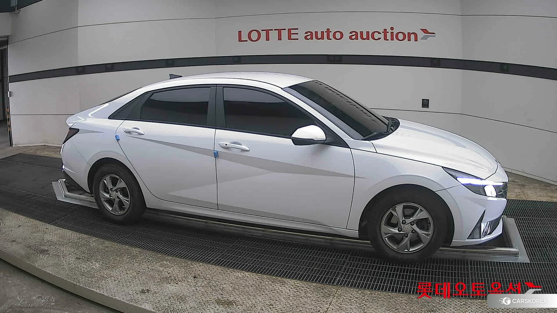 Hyundai Avante id 3875690 из Кореи 8