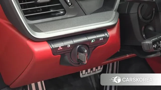 Porsche 911(992) id 3353618 из Кореи 8