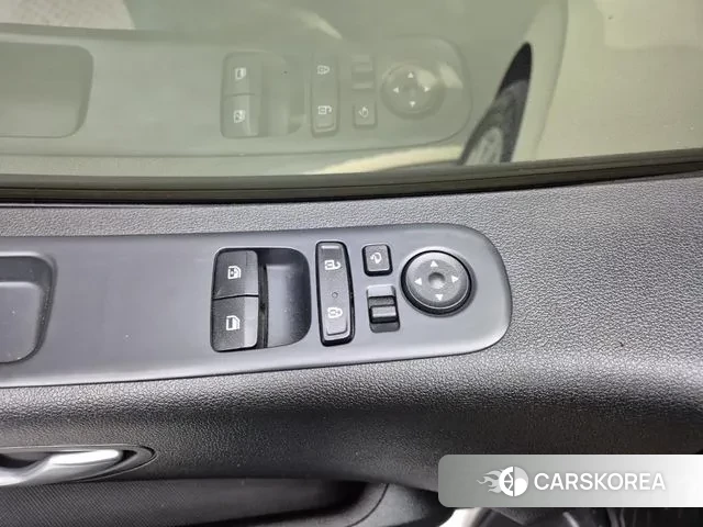 Hyundai Staria id 3472913 из Кореи 8