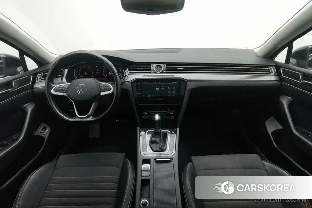 Volkswagen Magotan id 4321156 из Китая 8