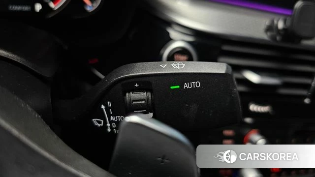 BMW 5 Series (G30) id 3880233 из Кореи 8