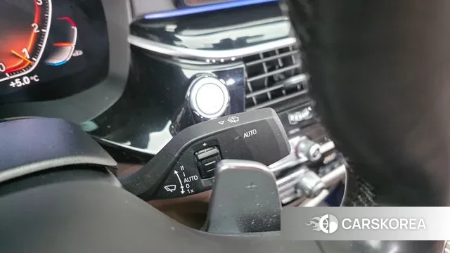 BMW 5 Series (G30) id 3572588 из Кореи 8